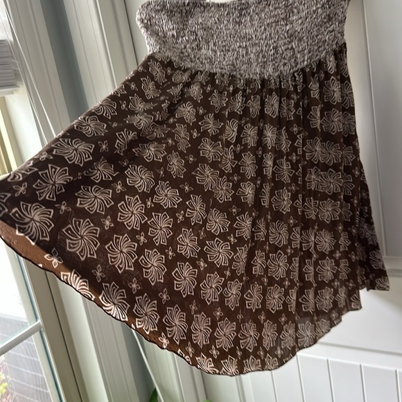 Basil & Maude All Silk Skirt or Strapless Top. Stretch smocked at top Size large - Picture 4 of 11